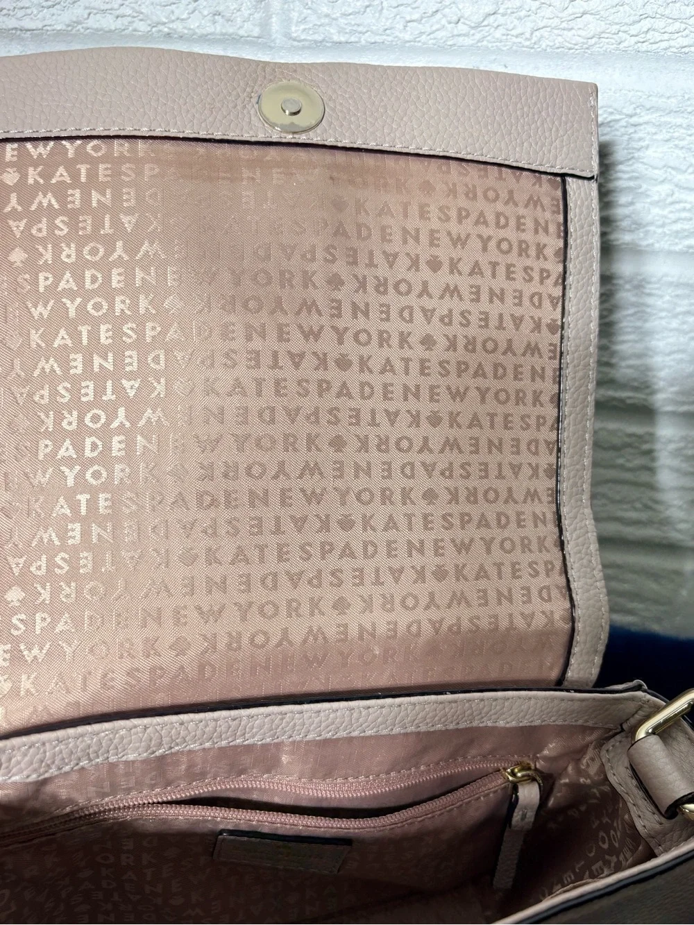 kate spade Pebbled Bow Crossbody in Light Taupe